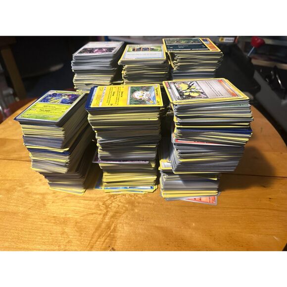 Pokemon Card Lot * read description* - Picture 1 of 3